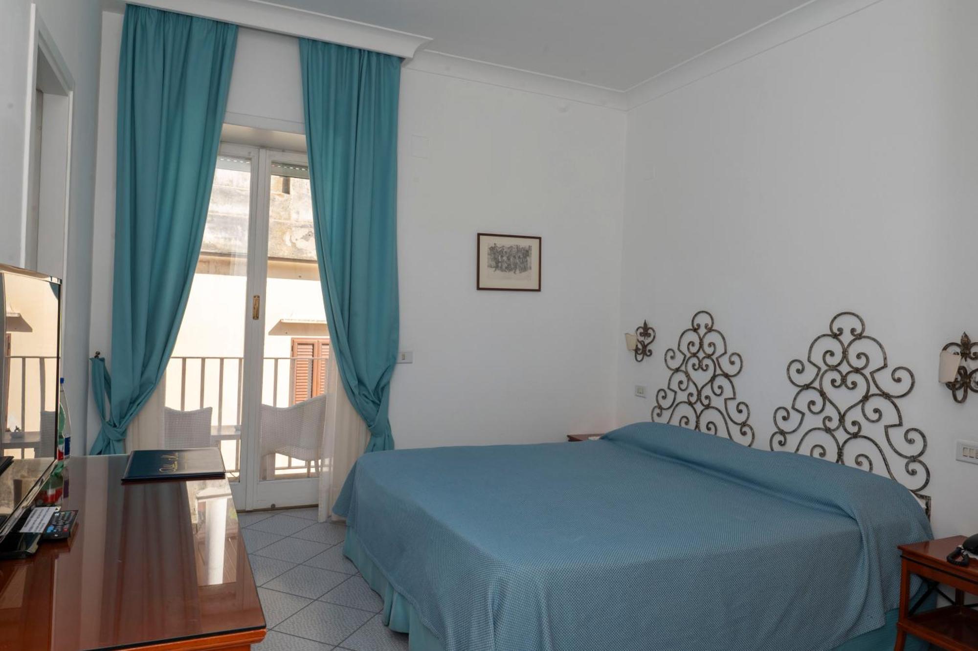 Palatium Mari Hotel Capri Exterior photo